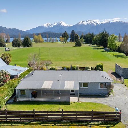 Kepler Retreat - Te Anau Holiday Home Exterior photo